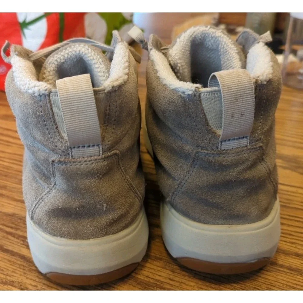 Stio Mens Colter Boot Size 8 Beige Oat Suede Ankle Pull On Winter Shoes‎ Boots